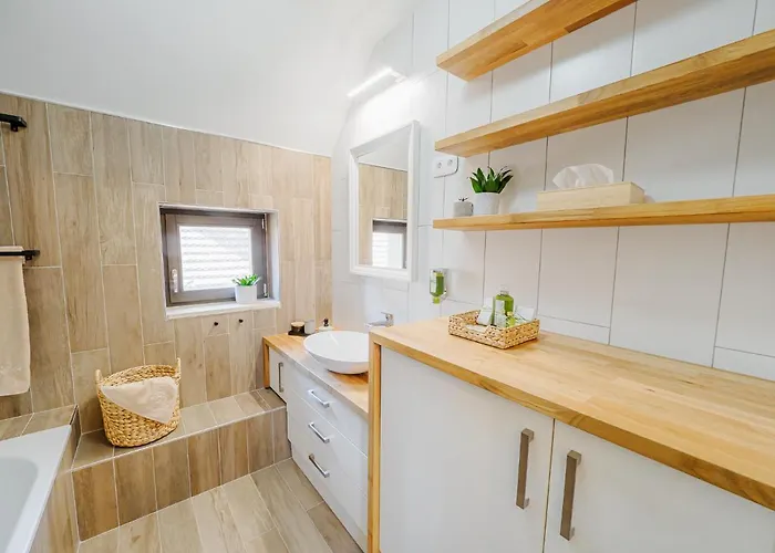Malom és Kacsa Boutique Szálloda 4*